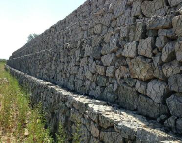 TIM截圖20190109112712.jpg 格賓石籠網在護岸固堤方面扮演著重要的角色